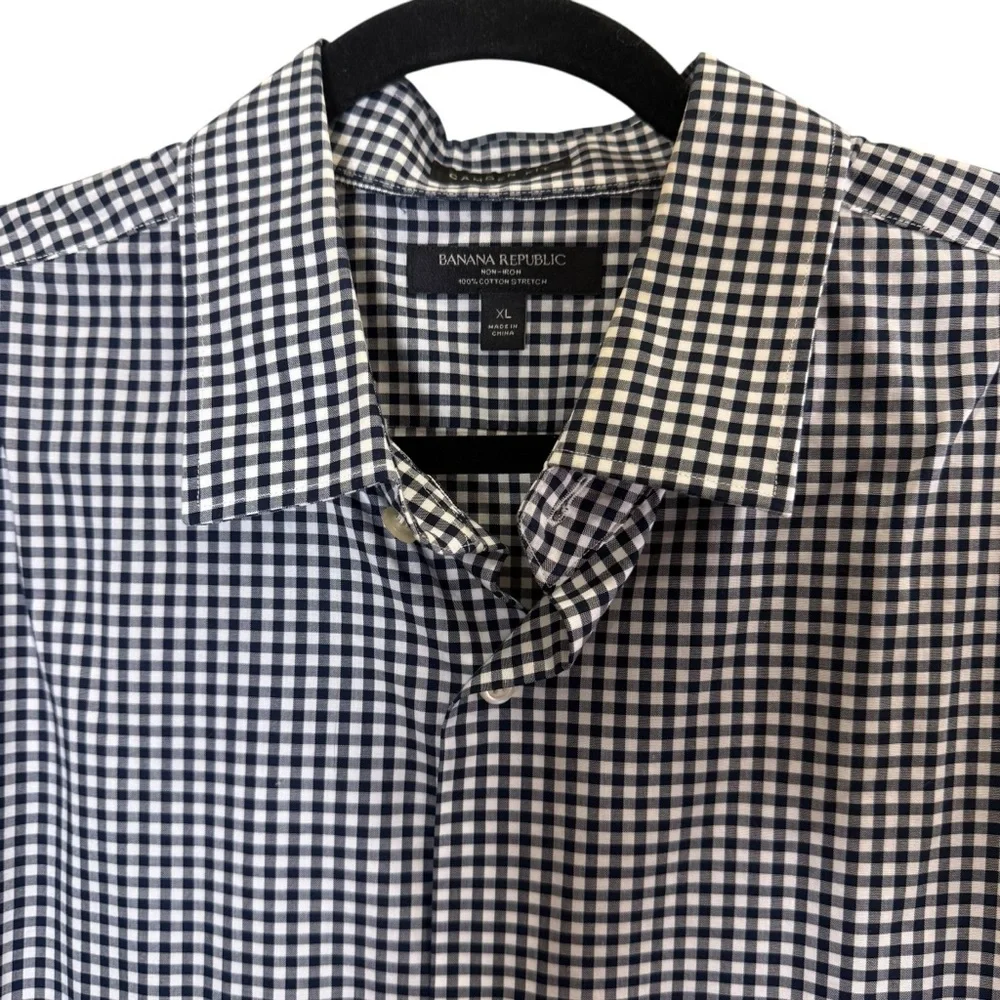 Banana Republic Men’s Camden Fit Black and White Gingham Shirt sz XL